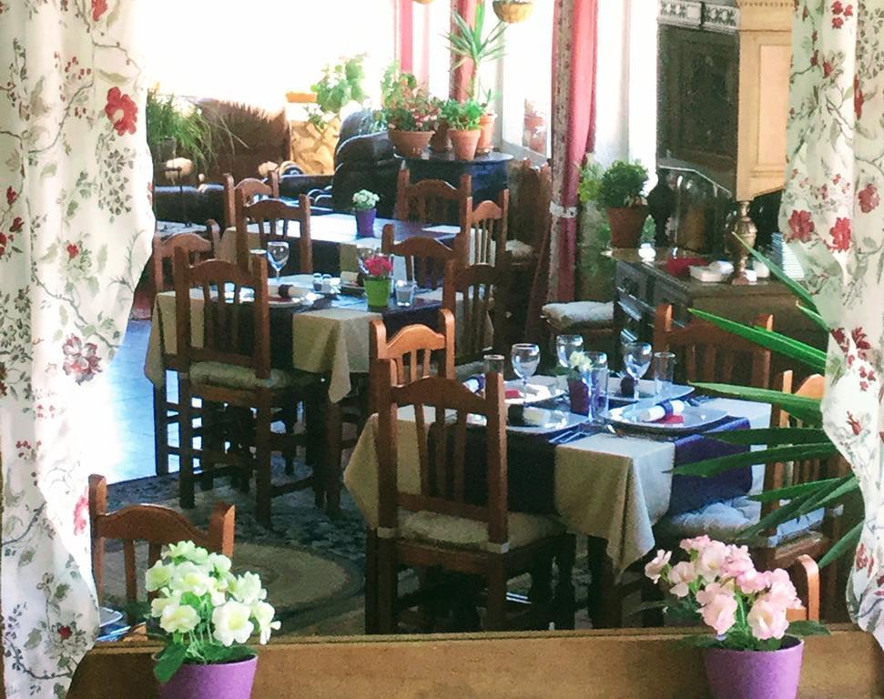 Los Cazadores Bed & Breakfast El Gastor Eksteriør bilde