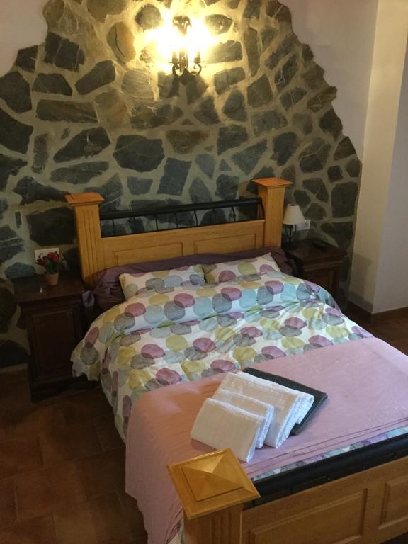 Los Cazadores Bed & Breakfast El Gastor Eksteriør bilde
